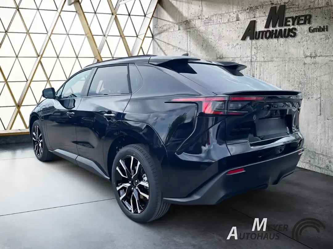 Subaru Solterra AWD Comfort - Thumbnail 6