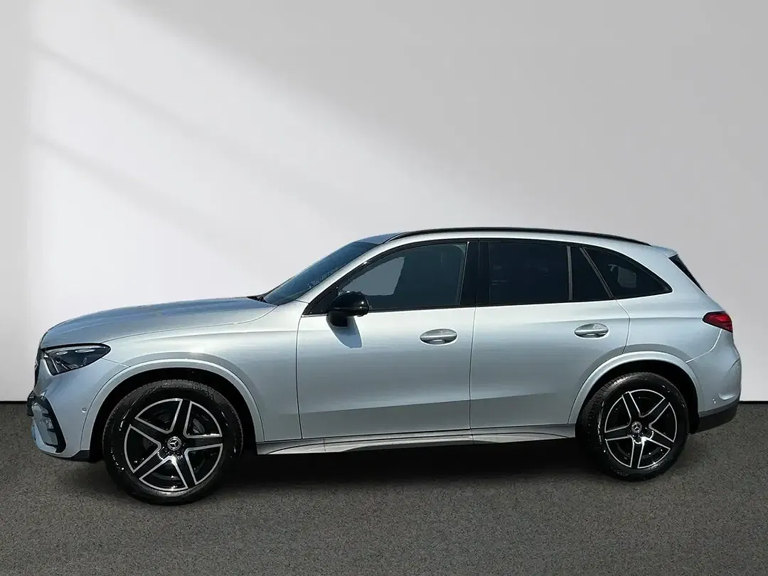 Mercedes-Benz GLC 200 4MATIC AMG Line Night - Thumbnail 2