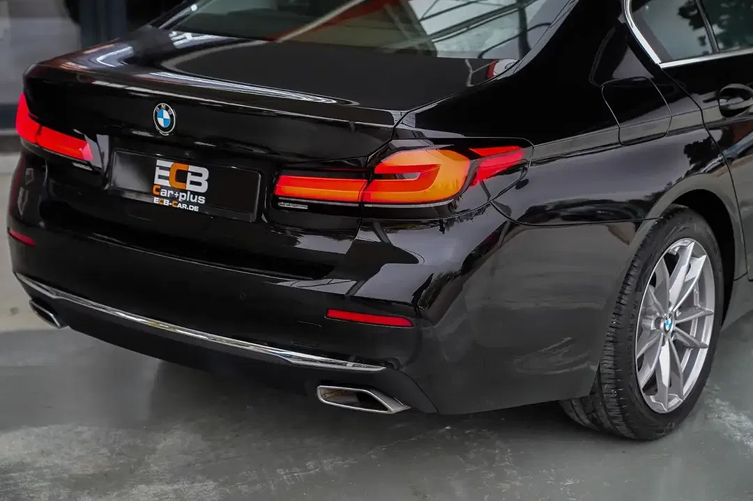 BMW 520 xDrive Luxury Line - Thumbnail 10