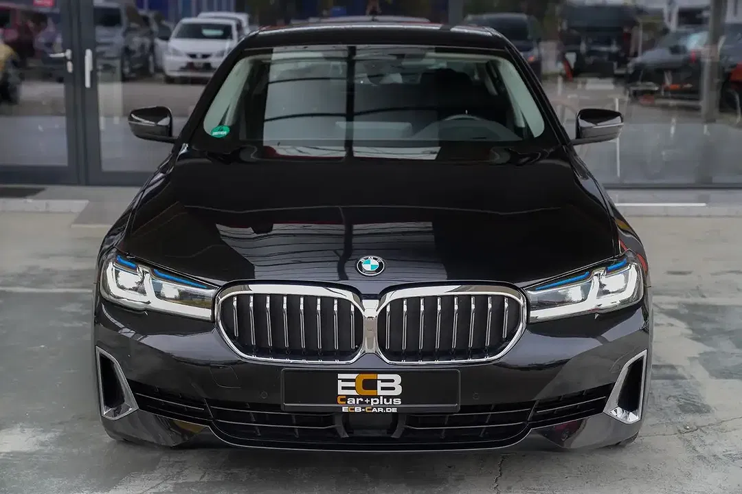 BMW 520 xDrive Luxury Line - Thumbnail 14