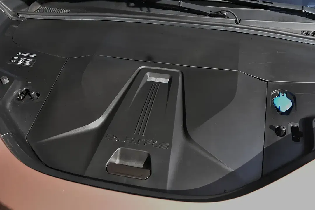 Lotus Eletre 4x4 EDS - Thumbnail 6
