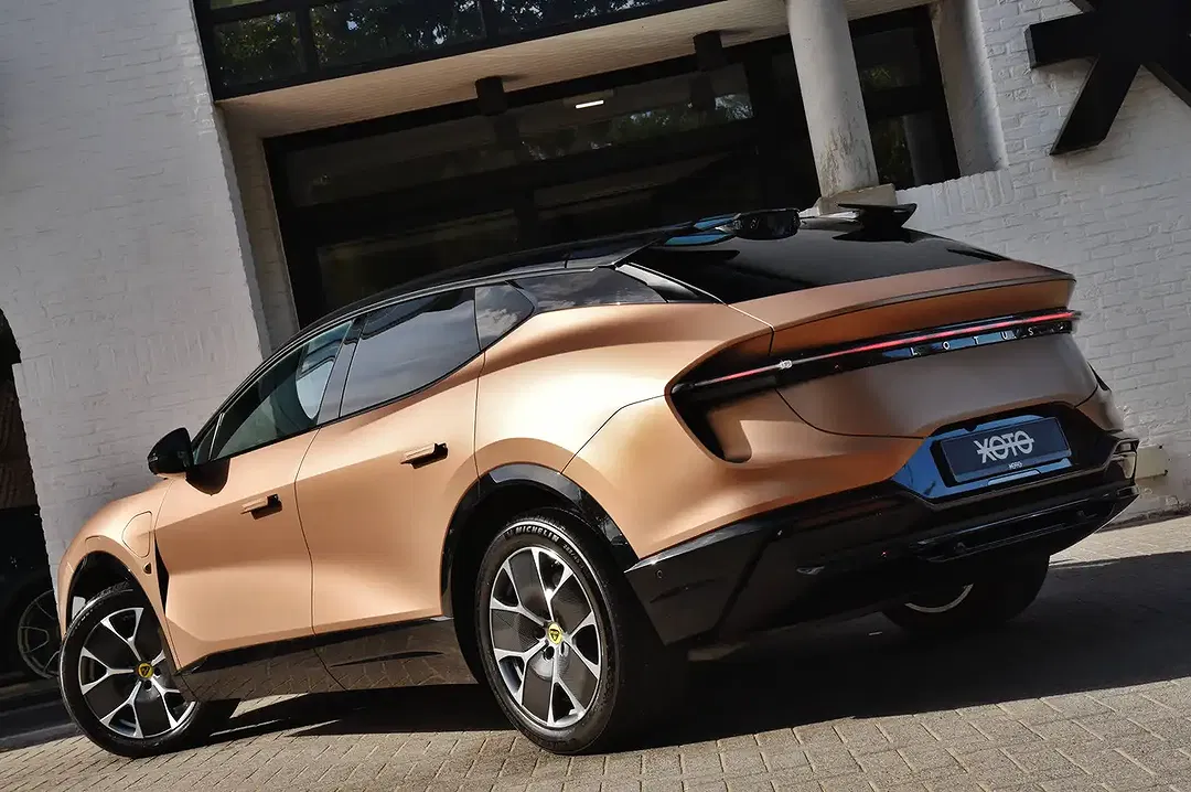 Lotus Eletre 4x4 EDS - Thumbnail 9