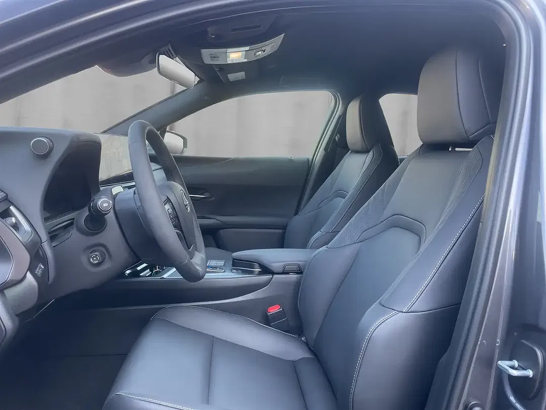 Lexus UX 300h F SPORT Design - Thumbnail 7