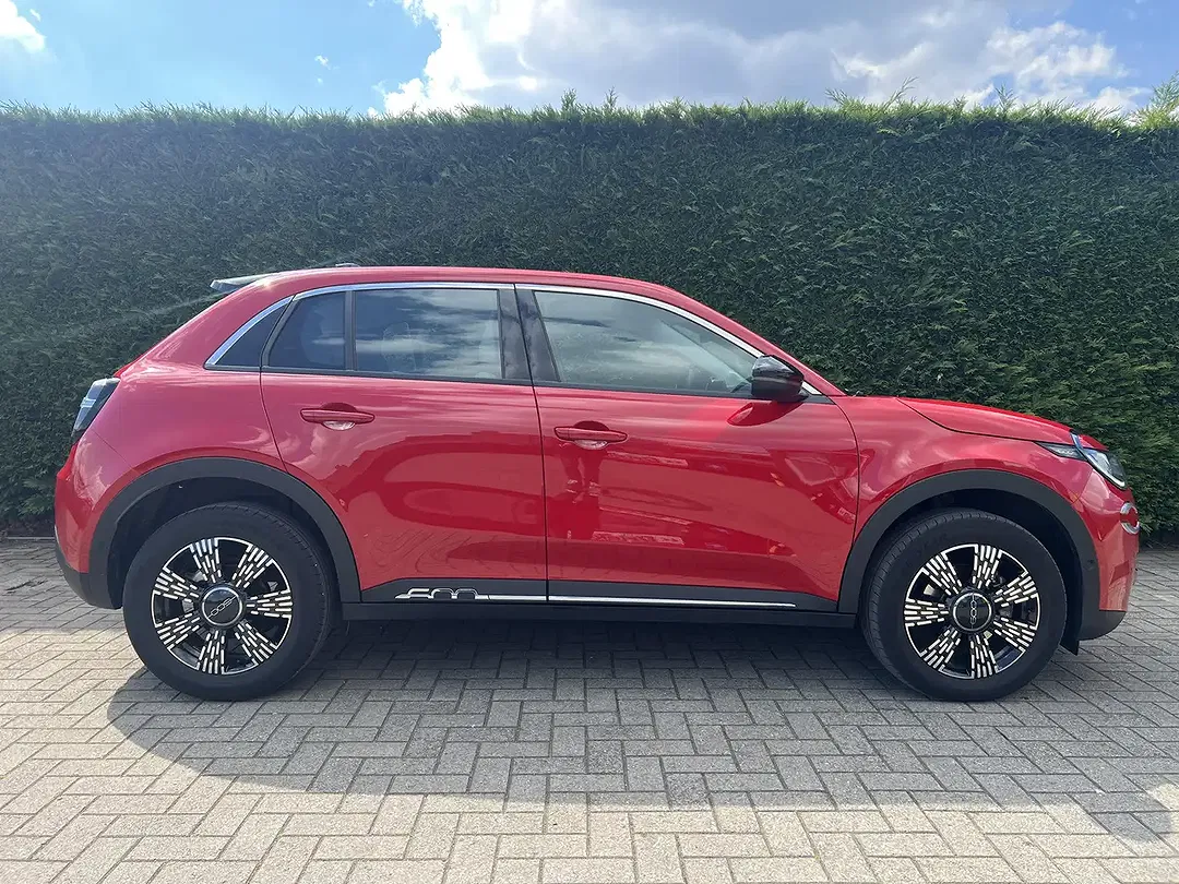 Fiat 600 Hybrid - Thumbnail 4