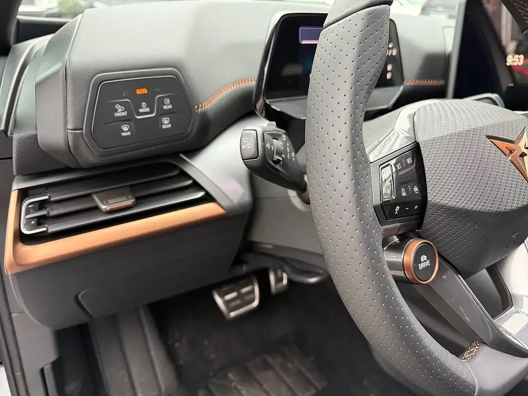CUPRA Born - Thumbnail 5