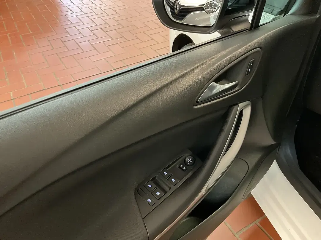 Opel Astra - Thumbnail 12