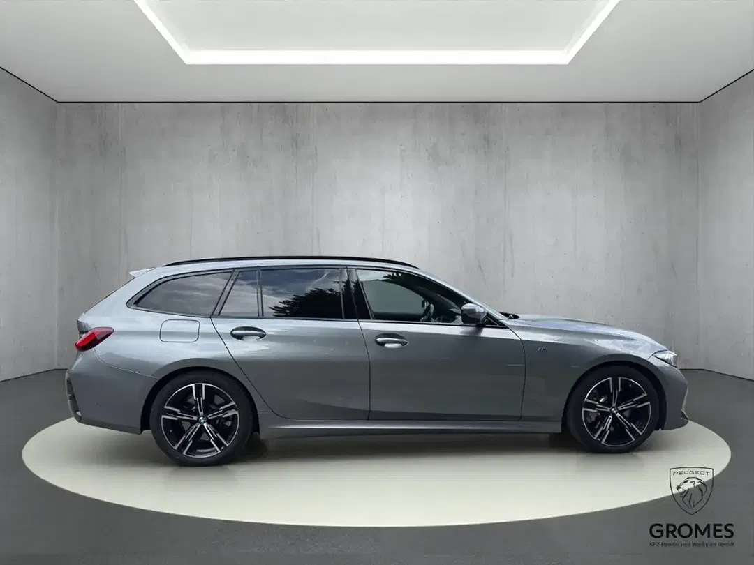 BMW 330 MHEV M Sport Touring - Thumbnail 2
