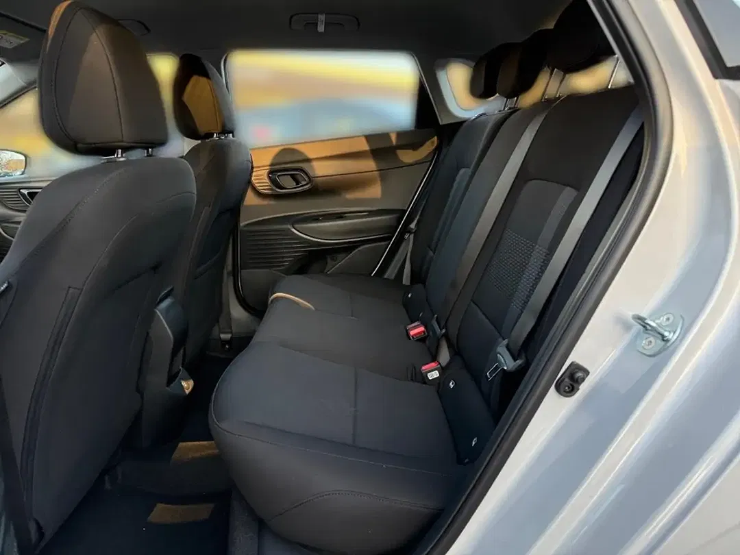 Hyundai i20 - Thumbnail 11