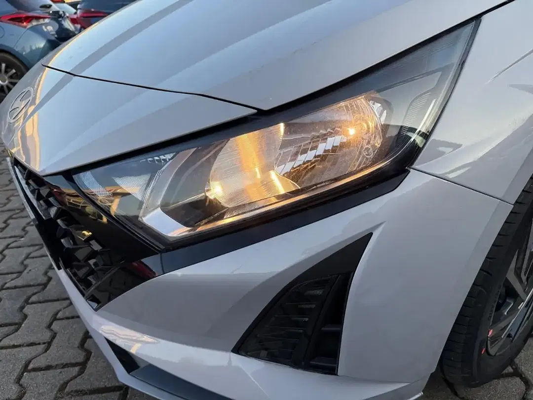 Hyundai i20 - Thumbnail 5