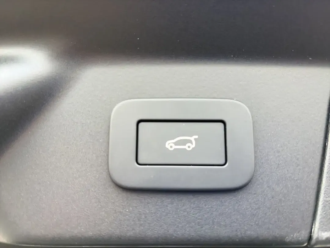 Land Rover Range Rover Velar D300 Autobiography - Thumbnail 13