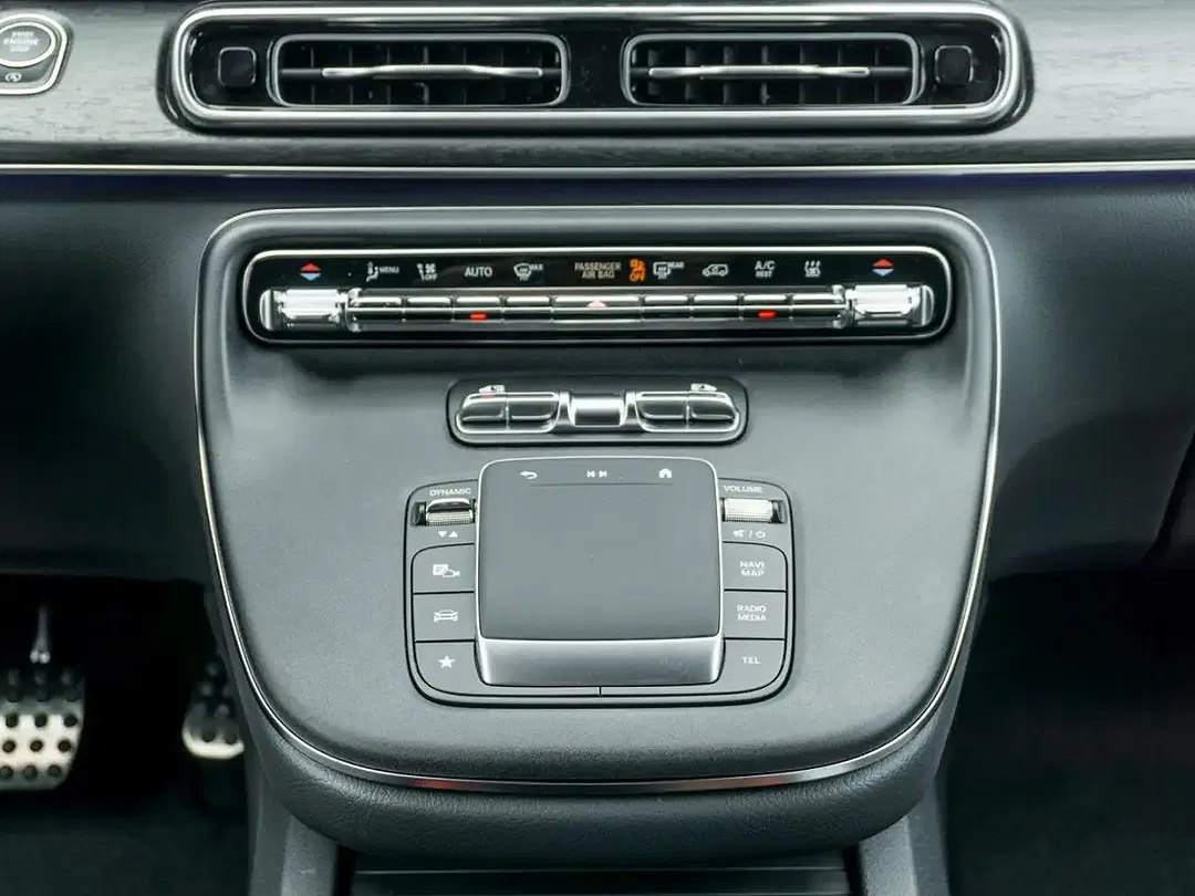 Mercedes-Benz V 300 AMG Style - foto 15