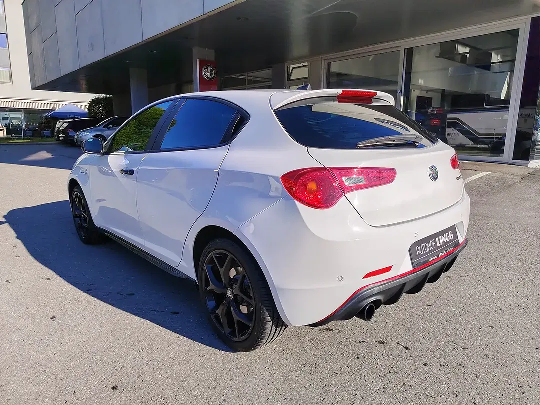Alfa Romeo Giulietta 1.4 Turbo B-Tech - Thumbnail 3