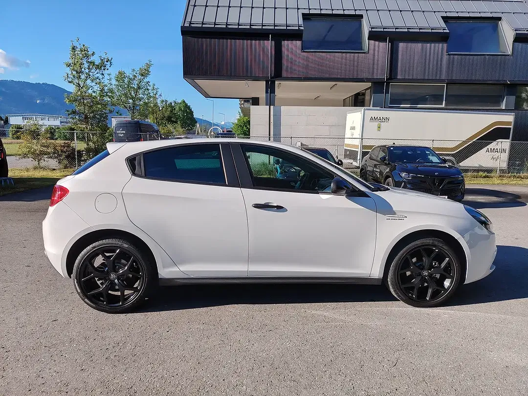 Alfa Romeo Giulietta 1.4 Turbo B-Tech - Thumbnail 6
