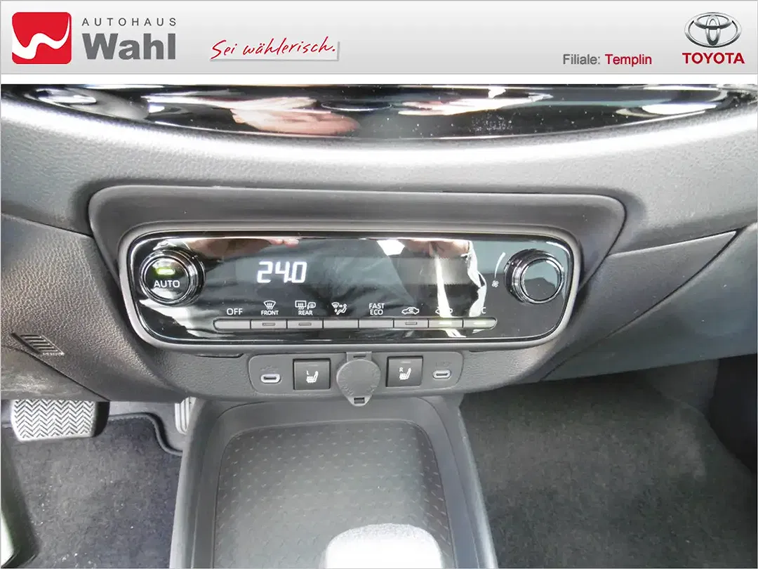 Toyota Aygo X 1.5 Hybrid Active - Thumbnail 11