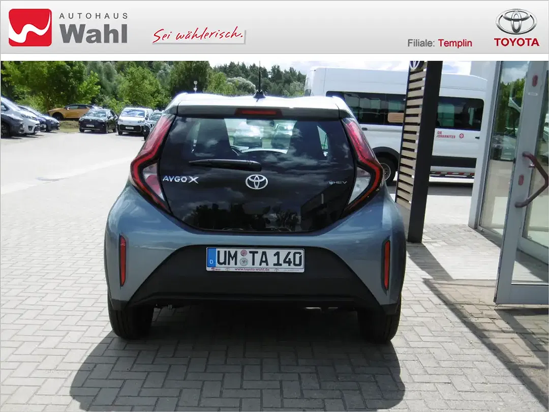 Toyota Aygo X 1.5 Hybrid Active - Thumbnail 4