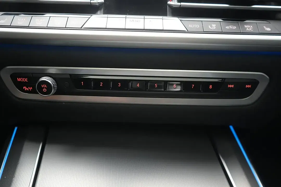 BMW X5 xDrive - Thumbnail 36