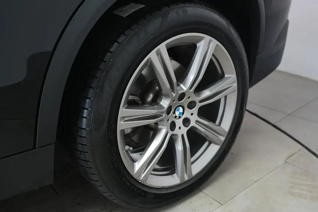 BMW X5 xDrive - Thumbnail 44