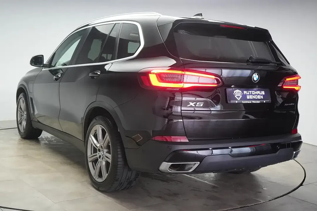 BMW X5 xDrive - Thumbnail 5