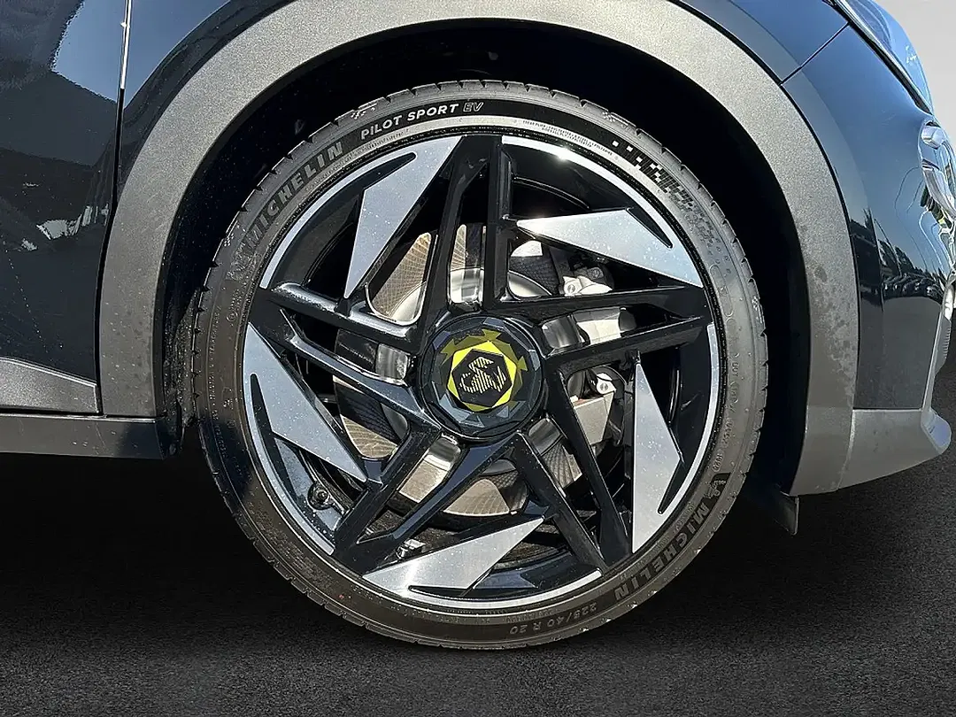 Abarth 600e Turismo - Thumbnail 4
