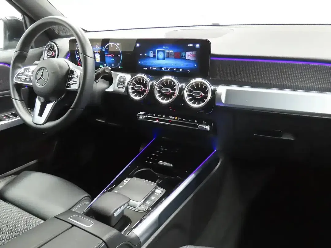 Mercedes-Benz EQB 250 - Thumbnail 5