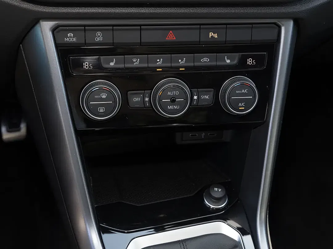 Volkswagen T-Roc 1.5 TSI Active - Thumbnail 13