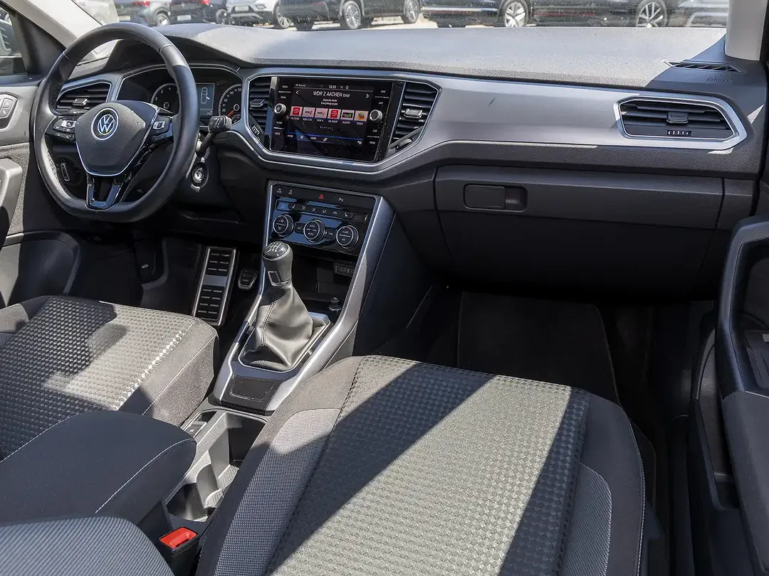 Volkswagen T-Roc 1.5 TSI Active - Thumbnail 4