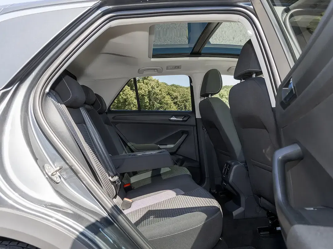Volkswagen T-Roc 1.5 TSI Active - Thumbnail 7