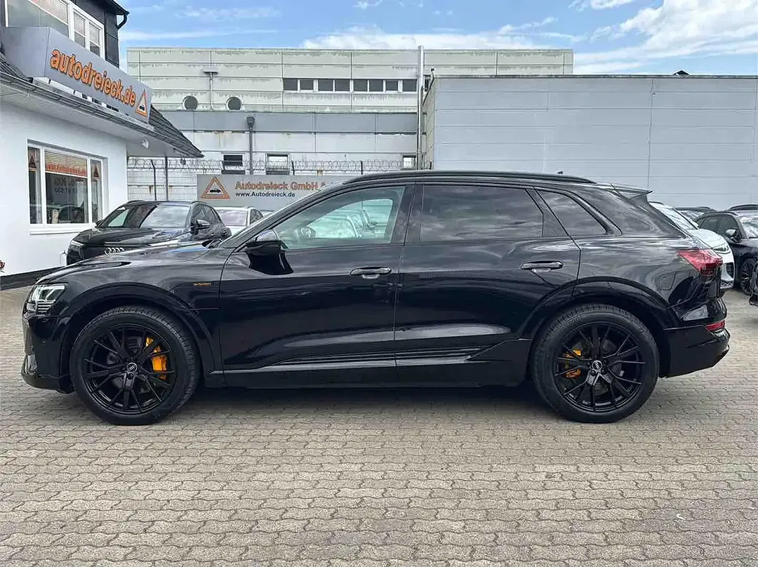 Audi e-tron 55 S line Black Edition - Thumbnail 10