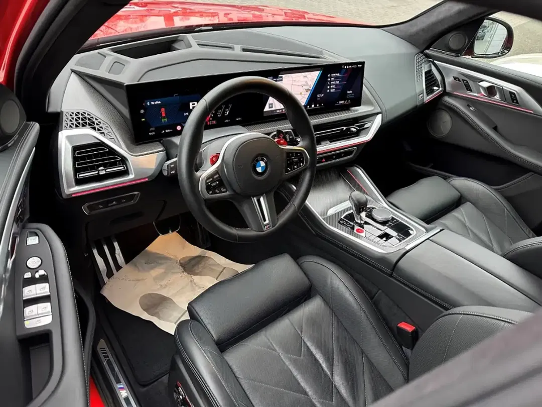 BMW XM - Thumbnail 3