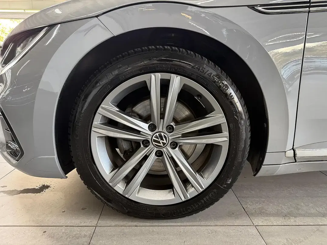 Volkswagen Arteon R-Line - Thumbnail 9
