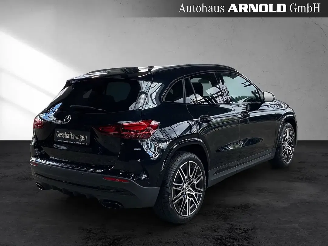 Mercedes-Benz GLA 200 Burmester AMG Line Night - Thumbnail 4