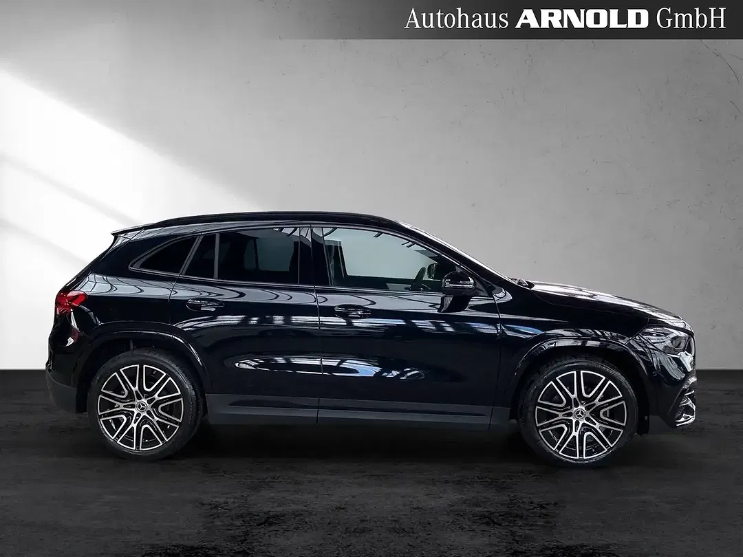 Mercedes-Benz GLA 200 Burmester AMG Line Night - Thumbnail 5