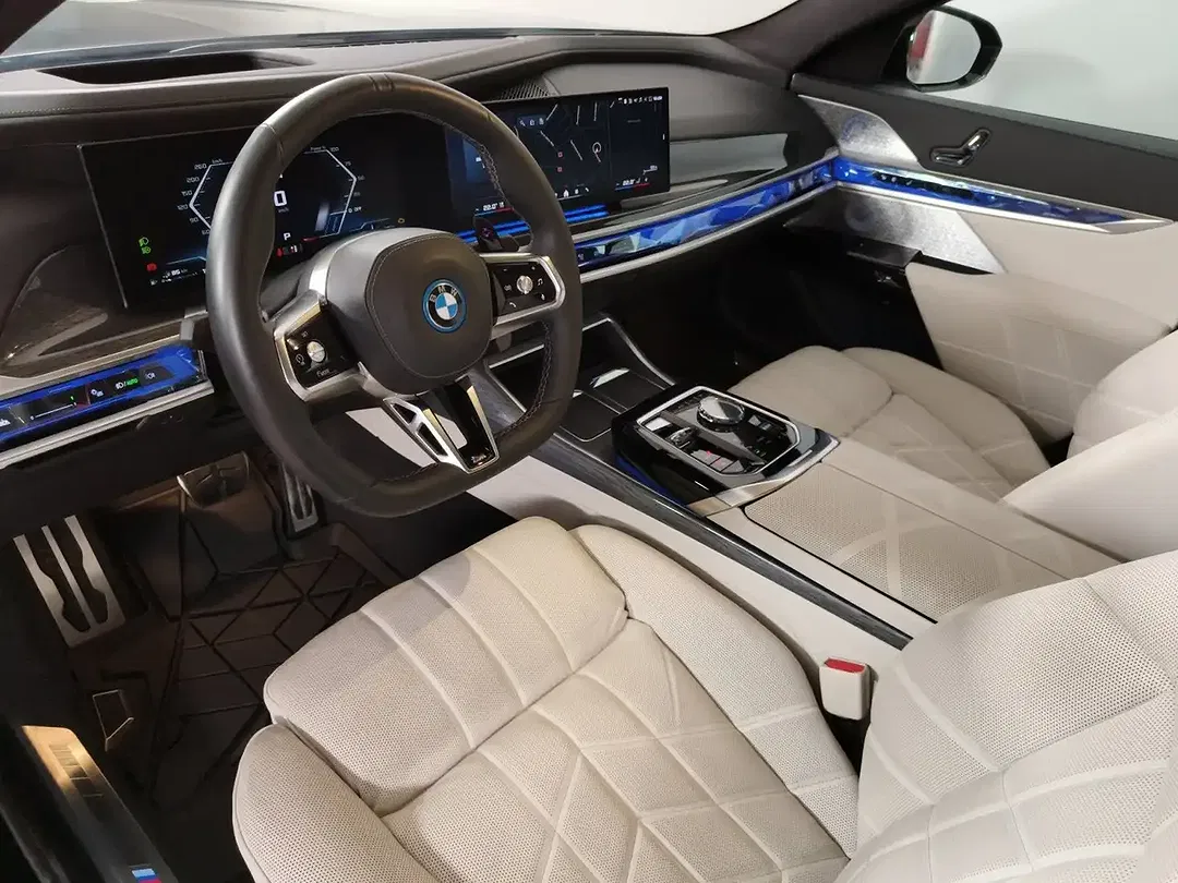 BMW 760 xDrive - Thumbnail 12