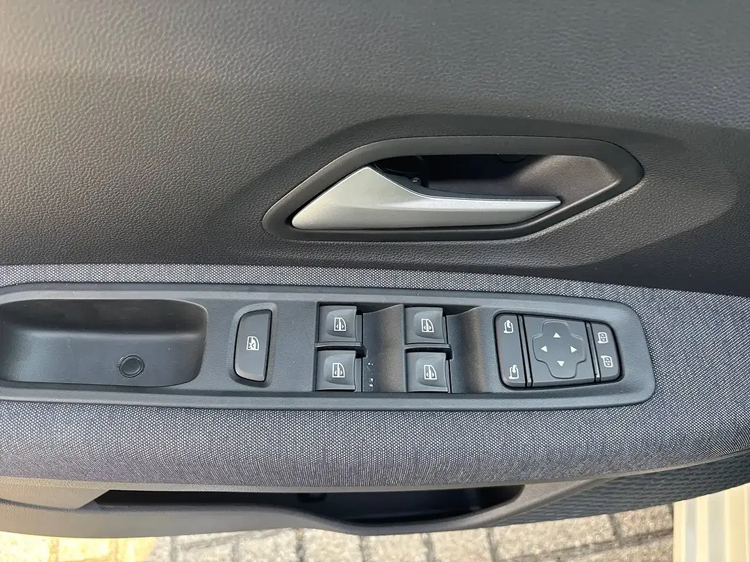 Dacia Sandero Journey - Thumbnail 11