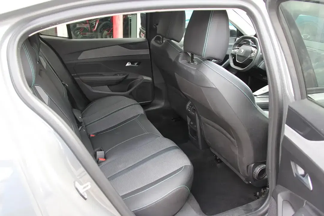 Peugeot 408 145 Hybrid Allure - Thumbnail 8