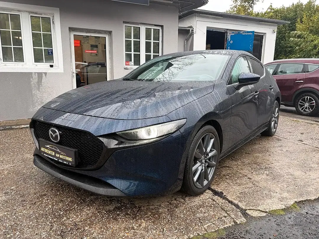 Mazda 3 - foto 1