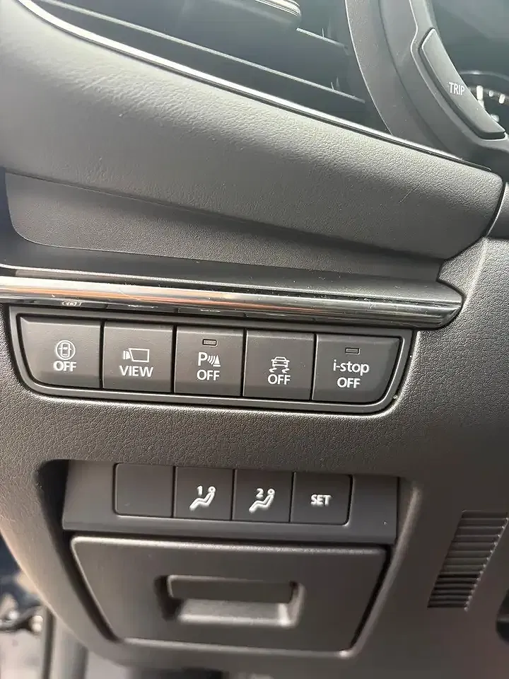 Mazda 3 - Thumbnail 13