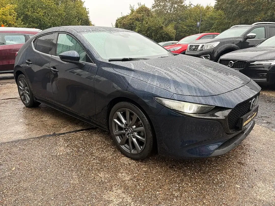 Mazda 3 - foto 2