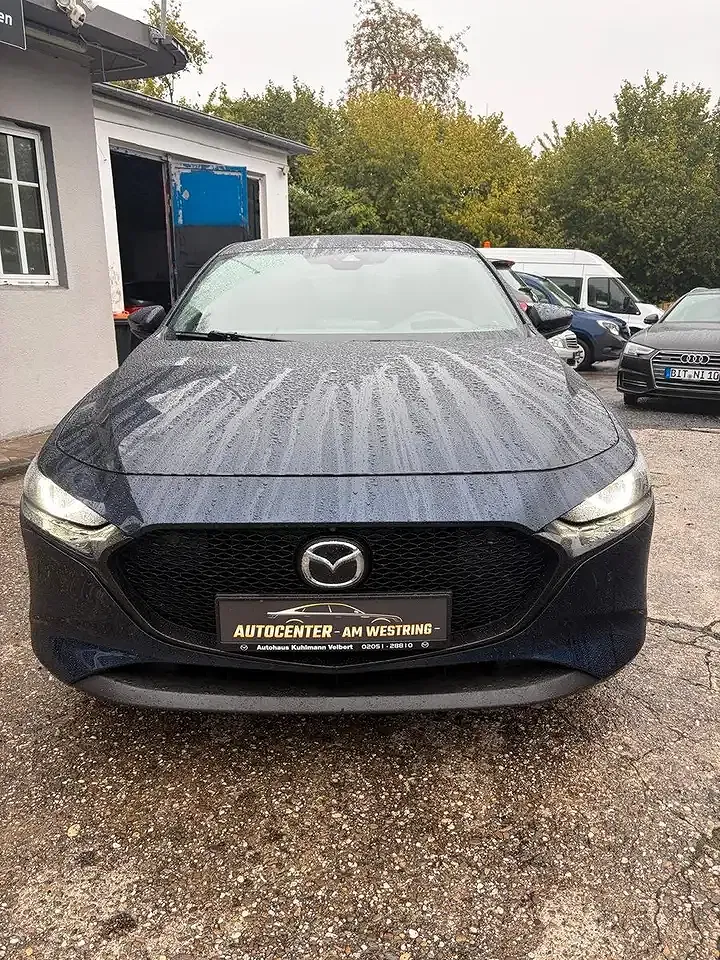 Mazda 3 - Thumbnail 4