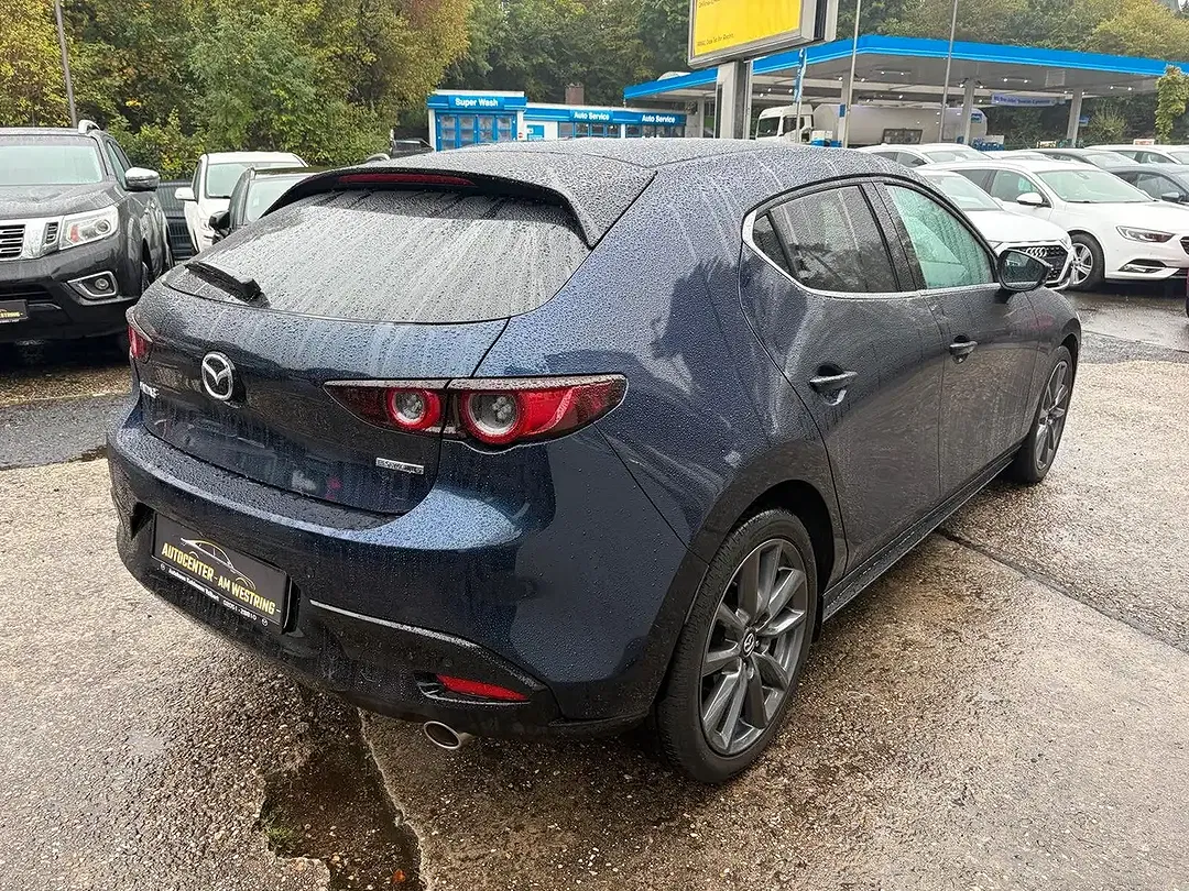 Mazda 3 - Thumbnail 5