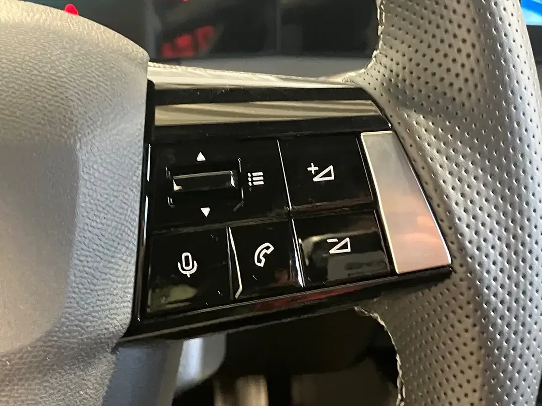 Opel Astra 1.2 Turbo GS - Thumbnail 8