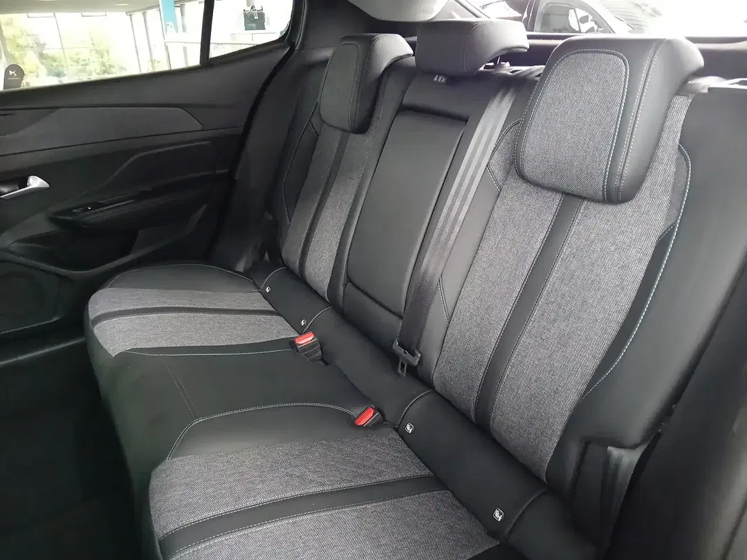 Peugeot 408 130 PureTech - Thumbnail 11