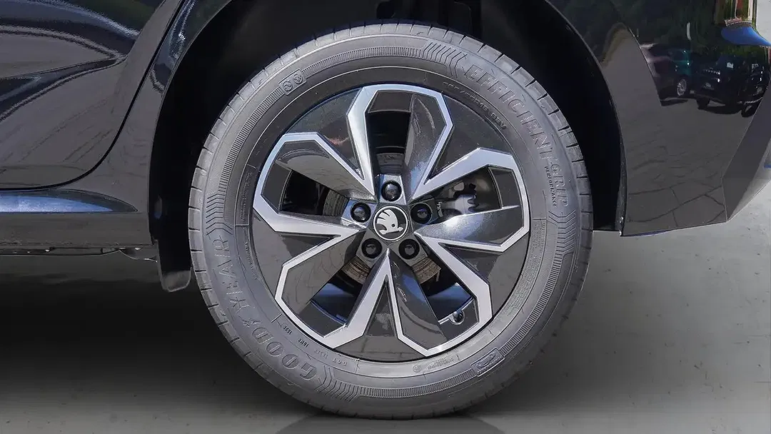 Skoda Kamiq 1.5 TSI DSG Selection - Thumbnail 5