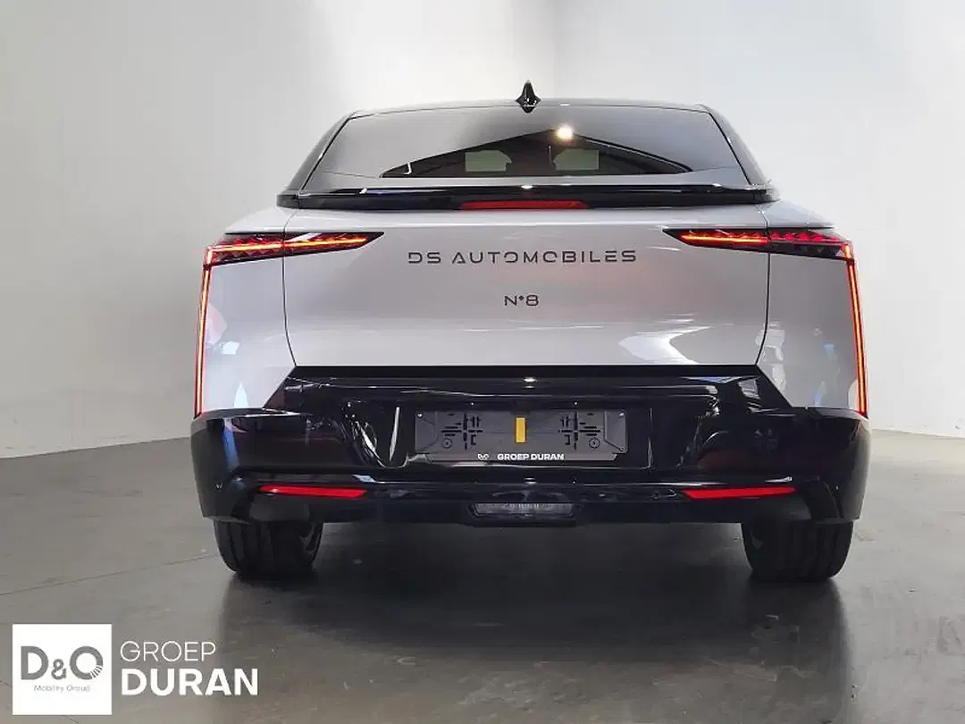 DS Automobiles N°8 - Thumbnail 5