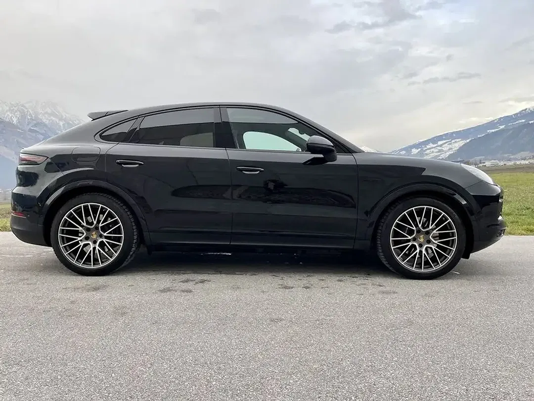 Porsche Cayenne E-Hybrid Coupe - Thumbnail 12