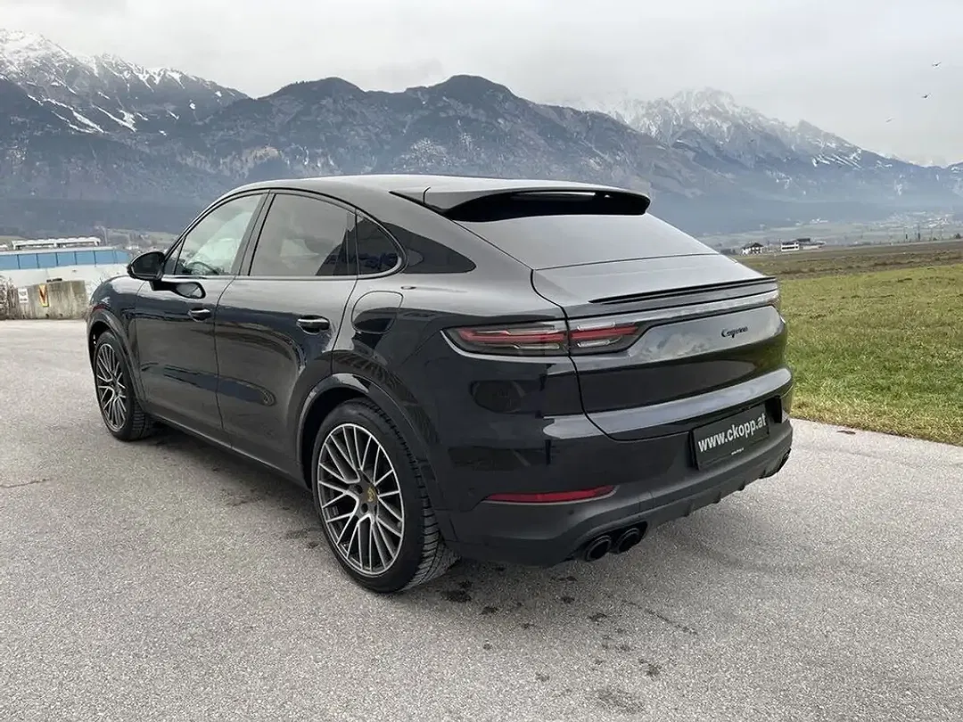 Porsche Cayenne E-Hybrid Coupe - Thumbnail 7