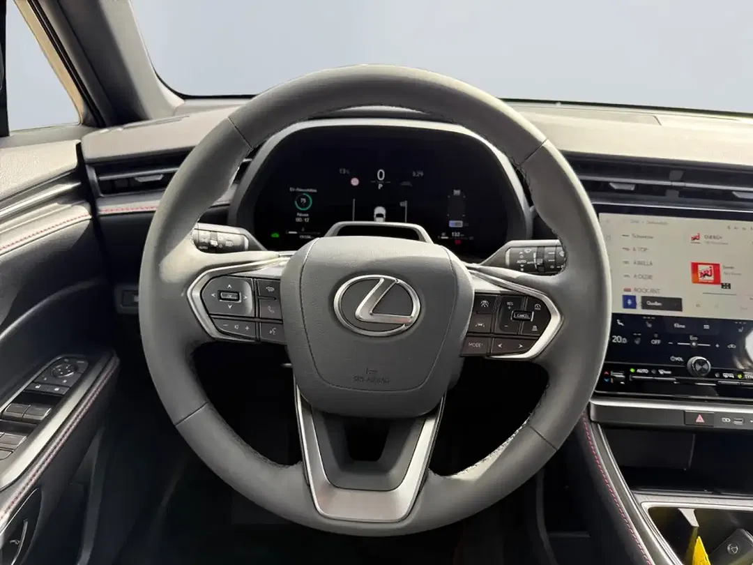 Lexus LBX Emotion - Thumbnail 13