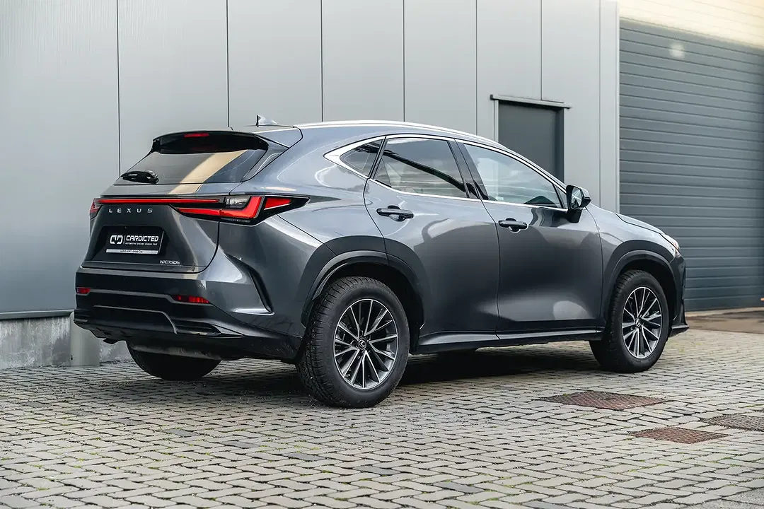 Lexus NX 350h - Thumbnail 5