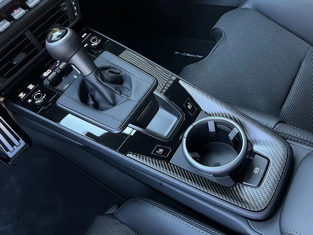 Porsche 992 GT3 Touring - Thumbnail 14