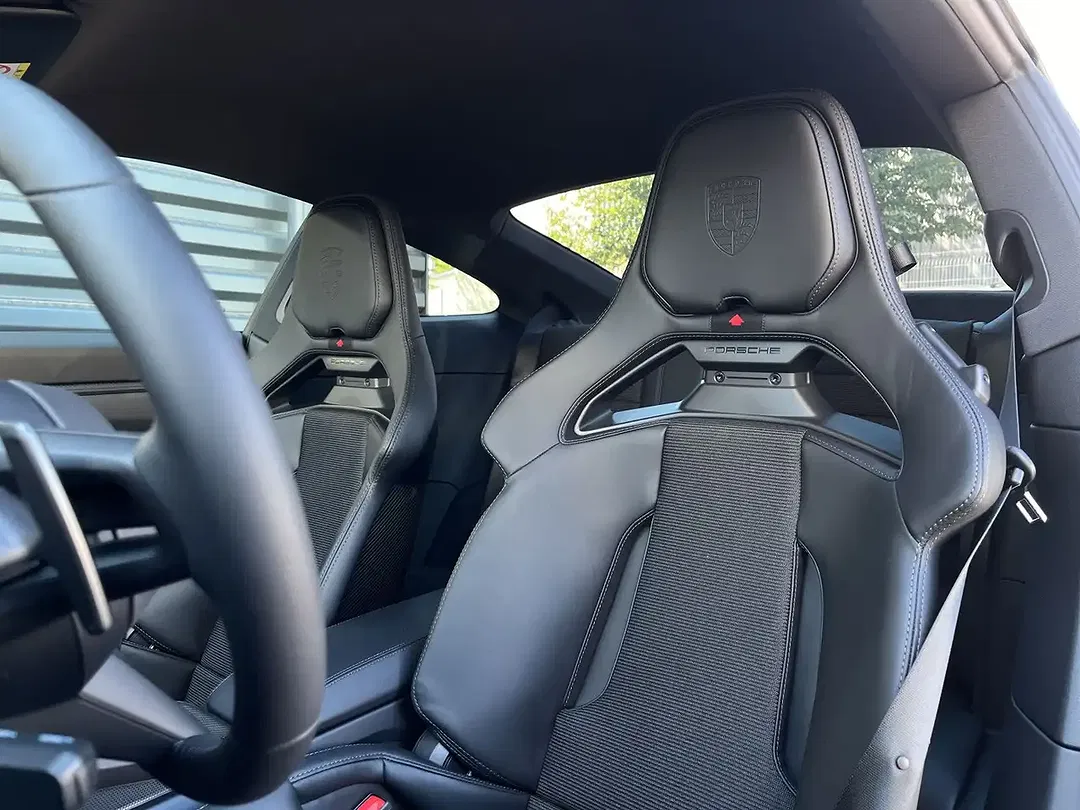 Porsche 992 GT3 Touring - Thumbnail 5